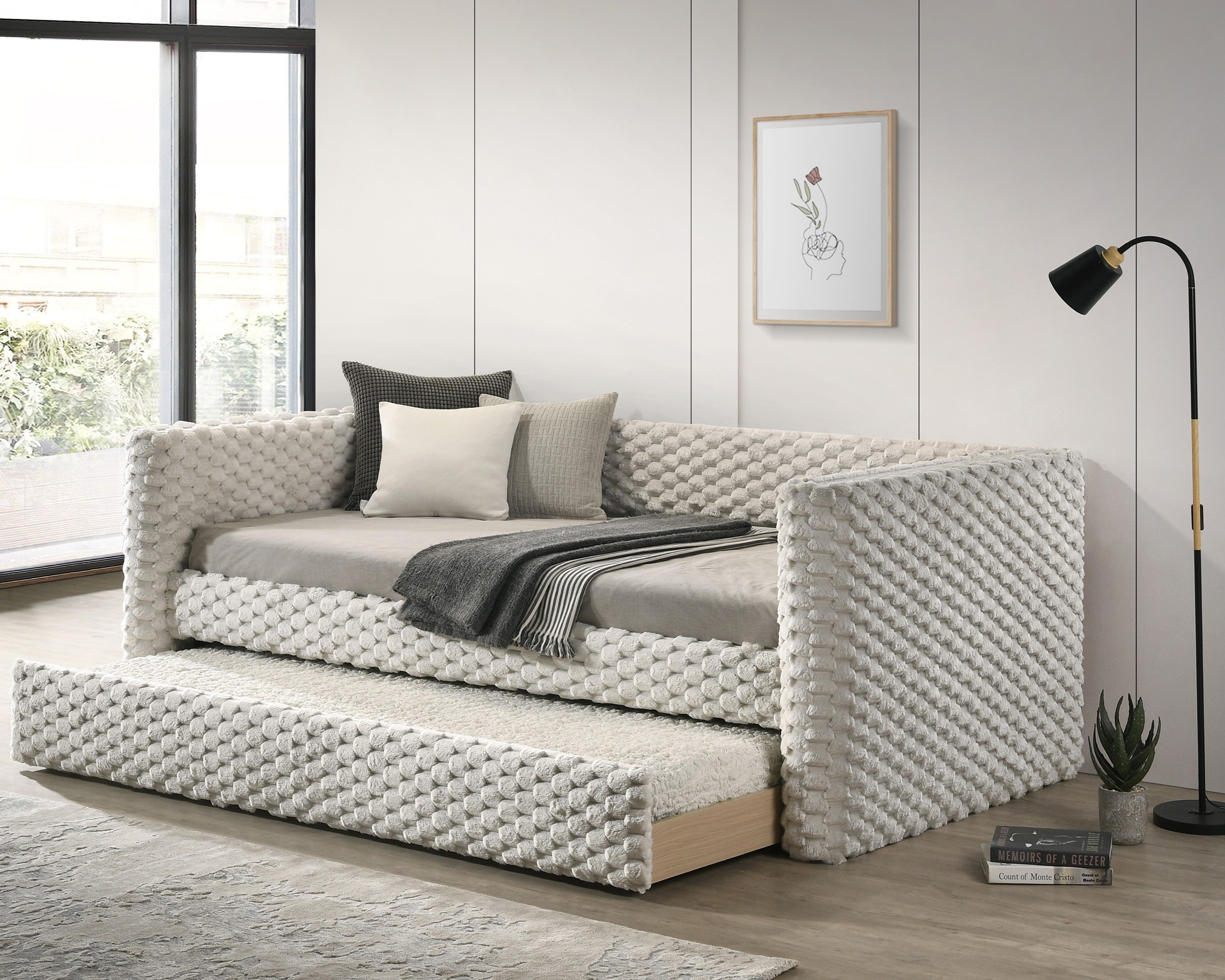 Brielle Daybed