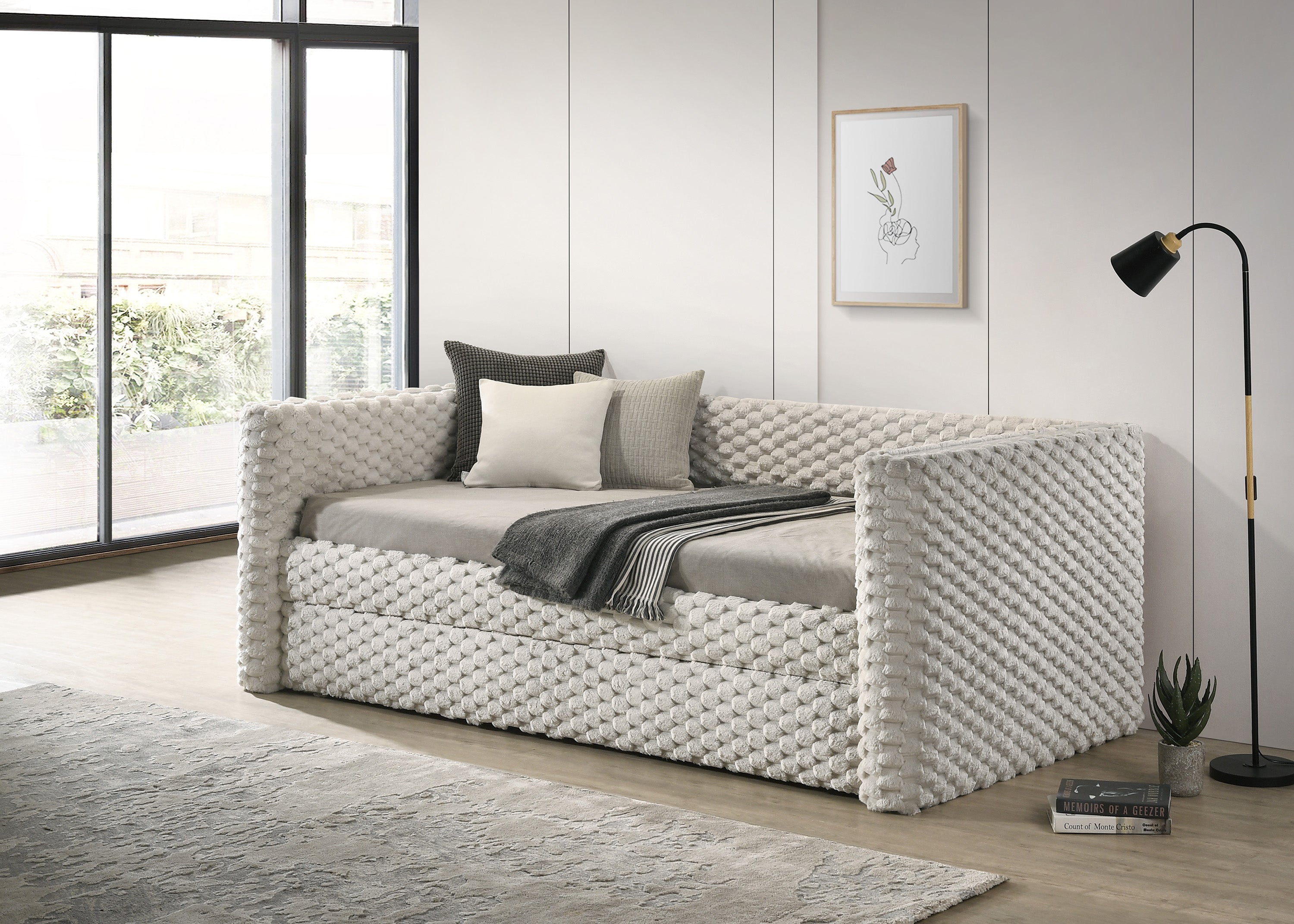 Brielle Daybed