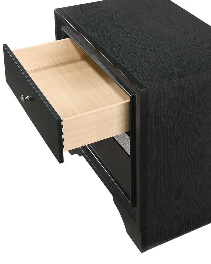 Regata Nightstand
